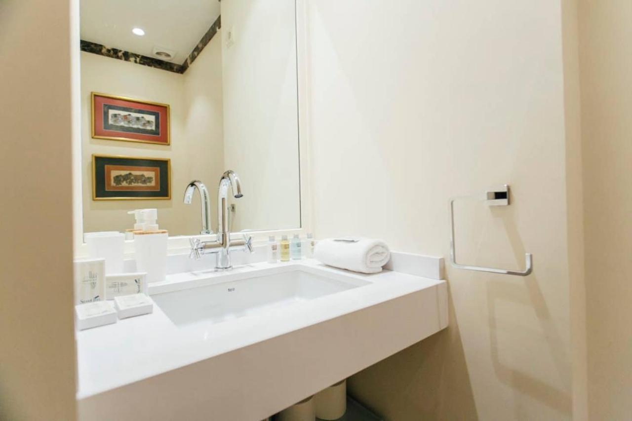 شقة New With Height- 2Bd 1Bth- Pajaritos إشبيلية المظهر الخارجي الصورة