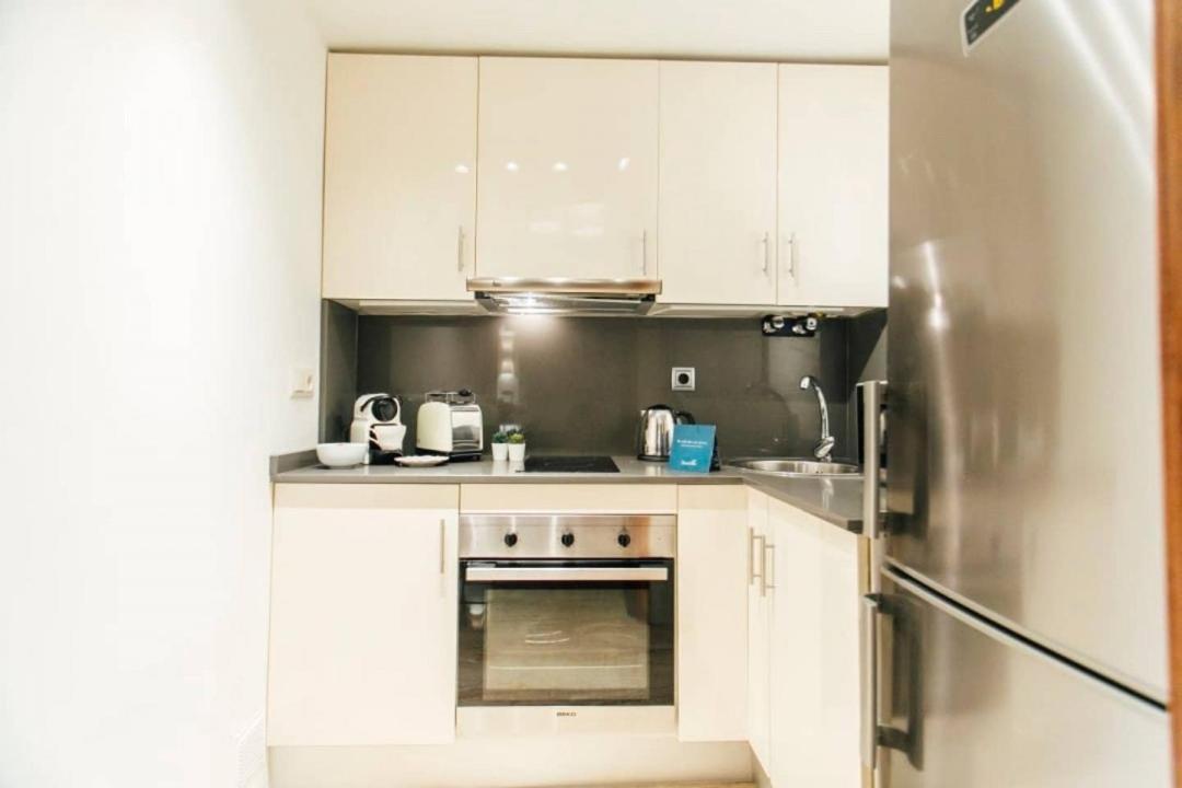 شقة New With Height- 2Bd 1Bth- Pajaritos إشبيلية المظهر الخارجي الصورة