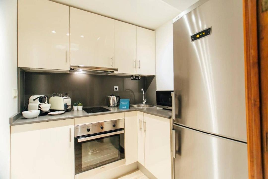 شقة New With Height- 2Bd 1Bth- Pajaritos إشبيلية المظهر الخارجي الصورة